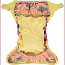 Load image into Gallery viewer, Printed Nappy Bamboo - Cheetah